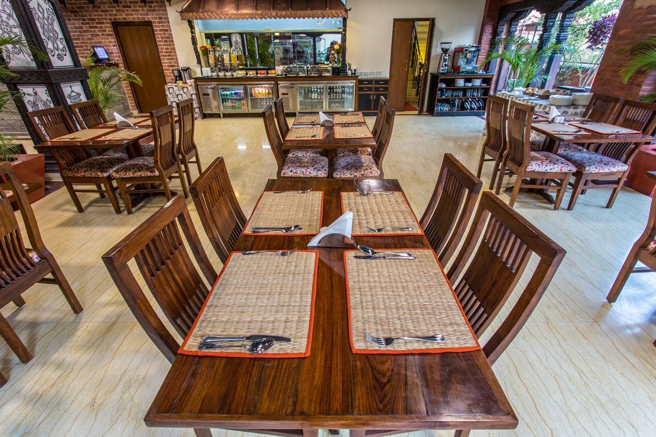 Traditional Comfort Boutique Hotel Kathmandu Luaran gambar