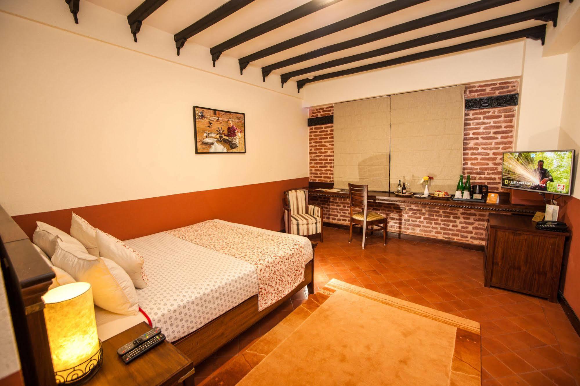 Traditional Comfort Boutique Hotel Kathmandu Luaran gambar