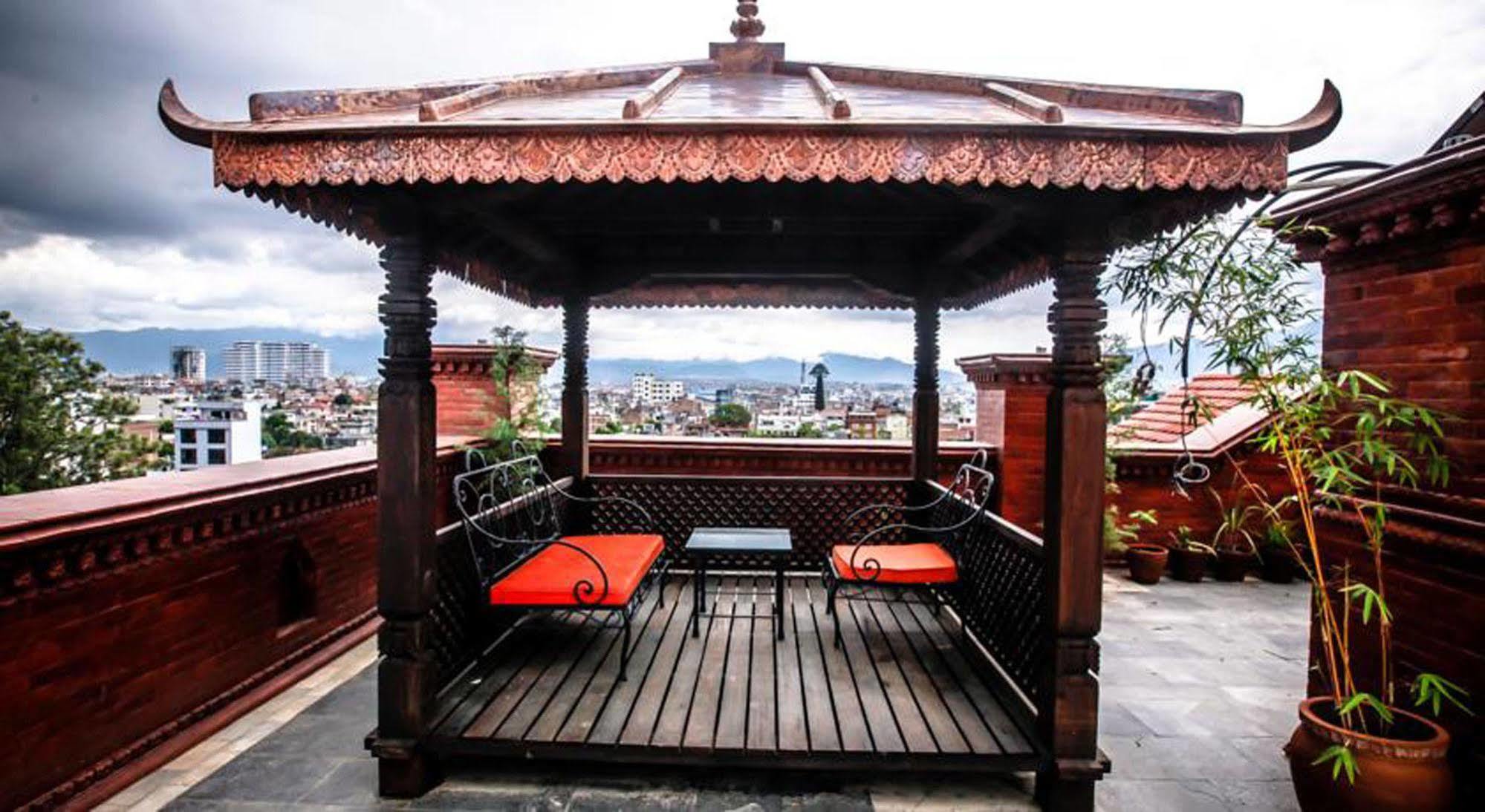 Traditional Comfort Boutique Hotel Kathmandu Luaran gambar